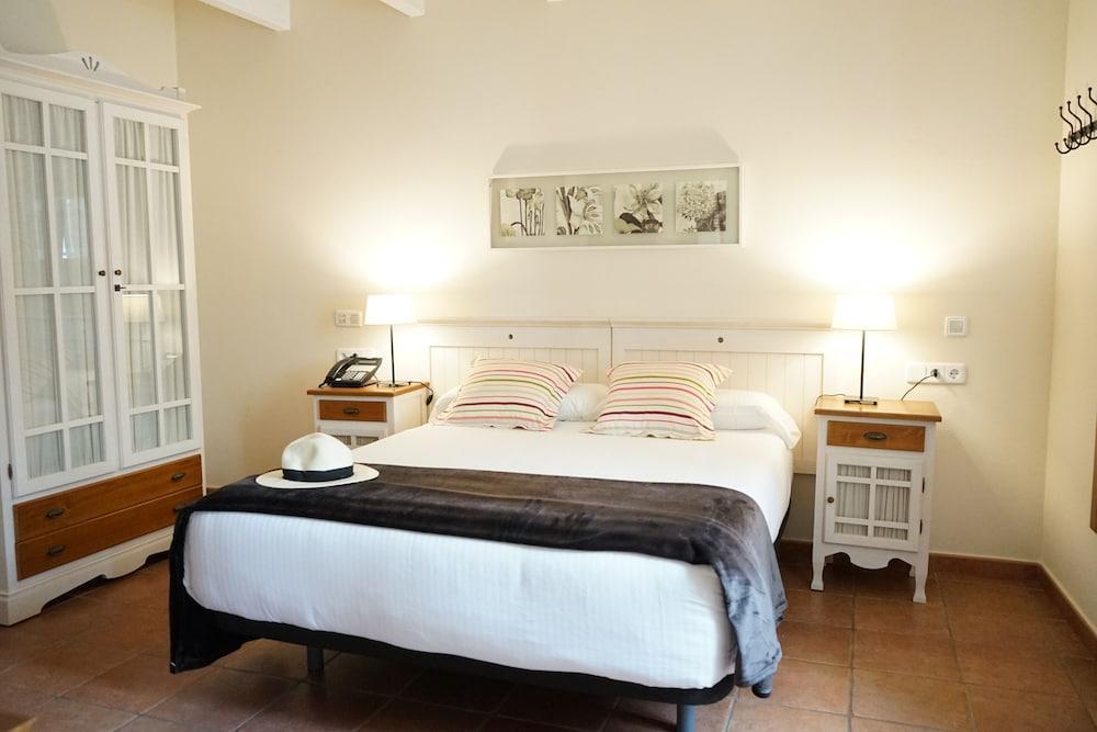 Hotel Es Mercadal Dış mekan fotoğraf