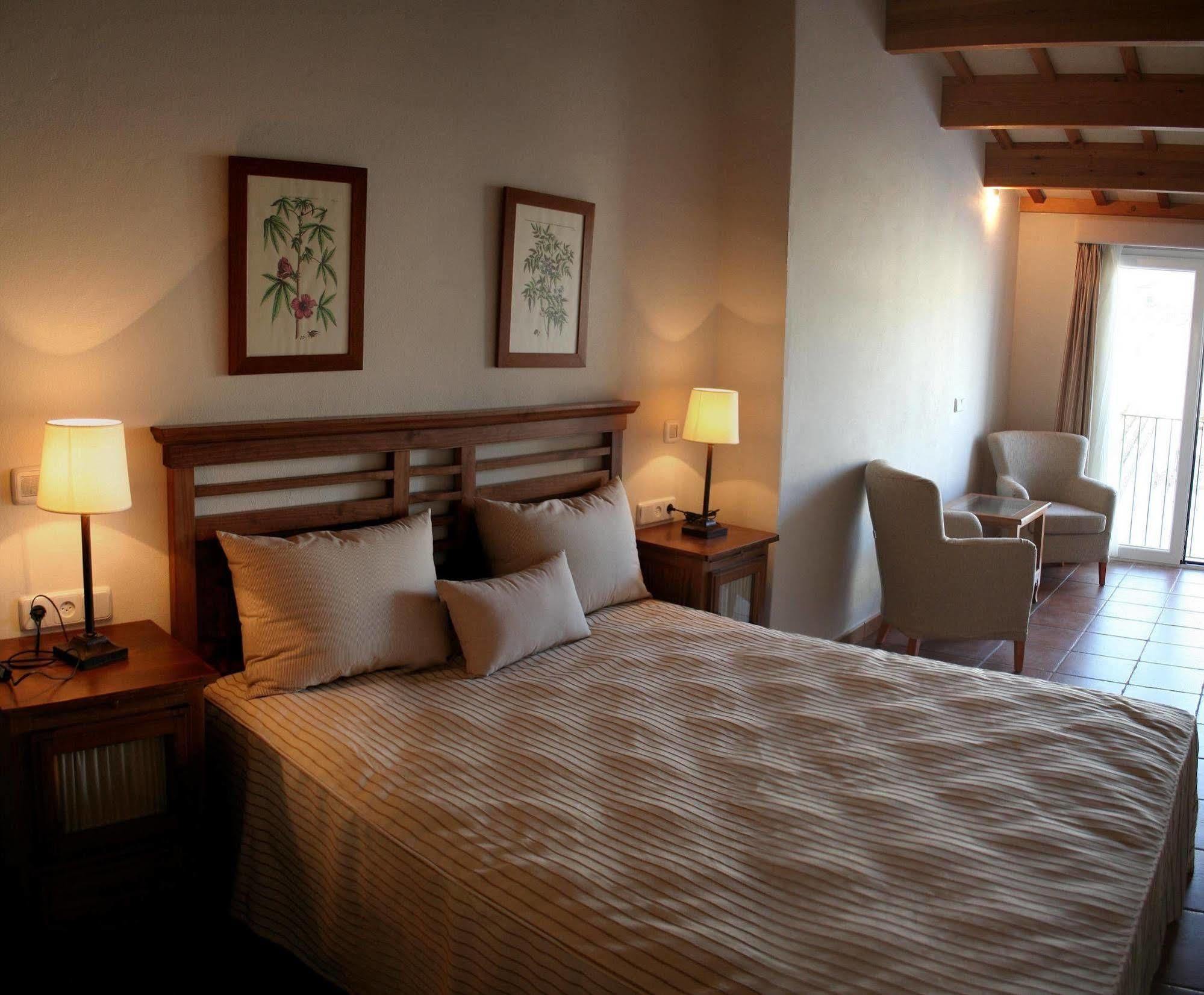 Hotel Es Mercadal Dış mekan fotoğraf